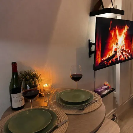 Le Nid Vaillant - Proche Gare & Parking Gratuit - Netflix Apartment Tours