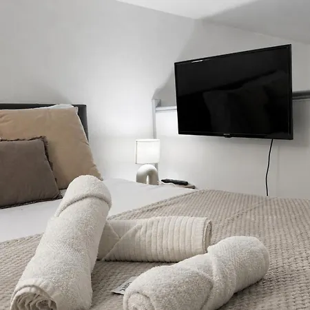 Le Nid Vaillant - Proche Gare & Parking Gratuit - Netflix Apartment